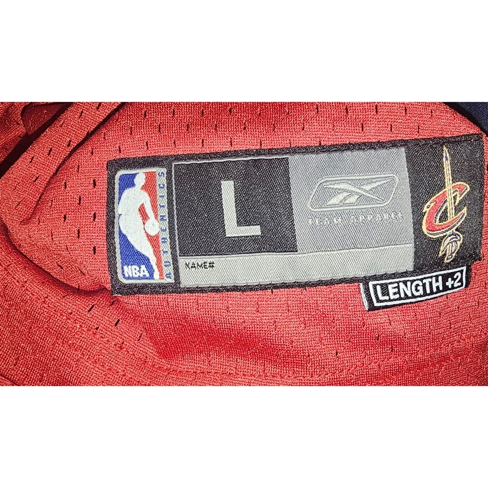REEBOK LEBRON JAMES CLEVELAND CAVS #23 NBA SEWN JERSEY YOUTH LARGE - Picture 5 of 5